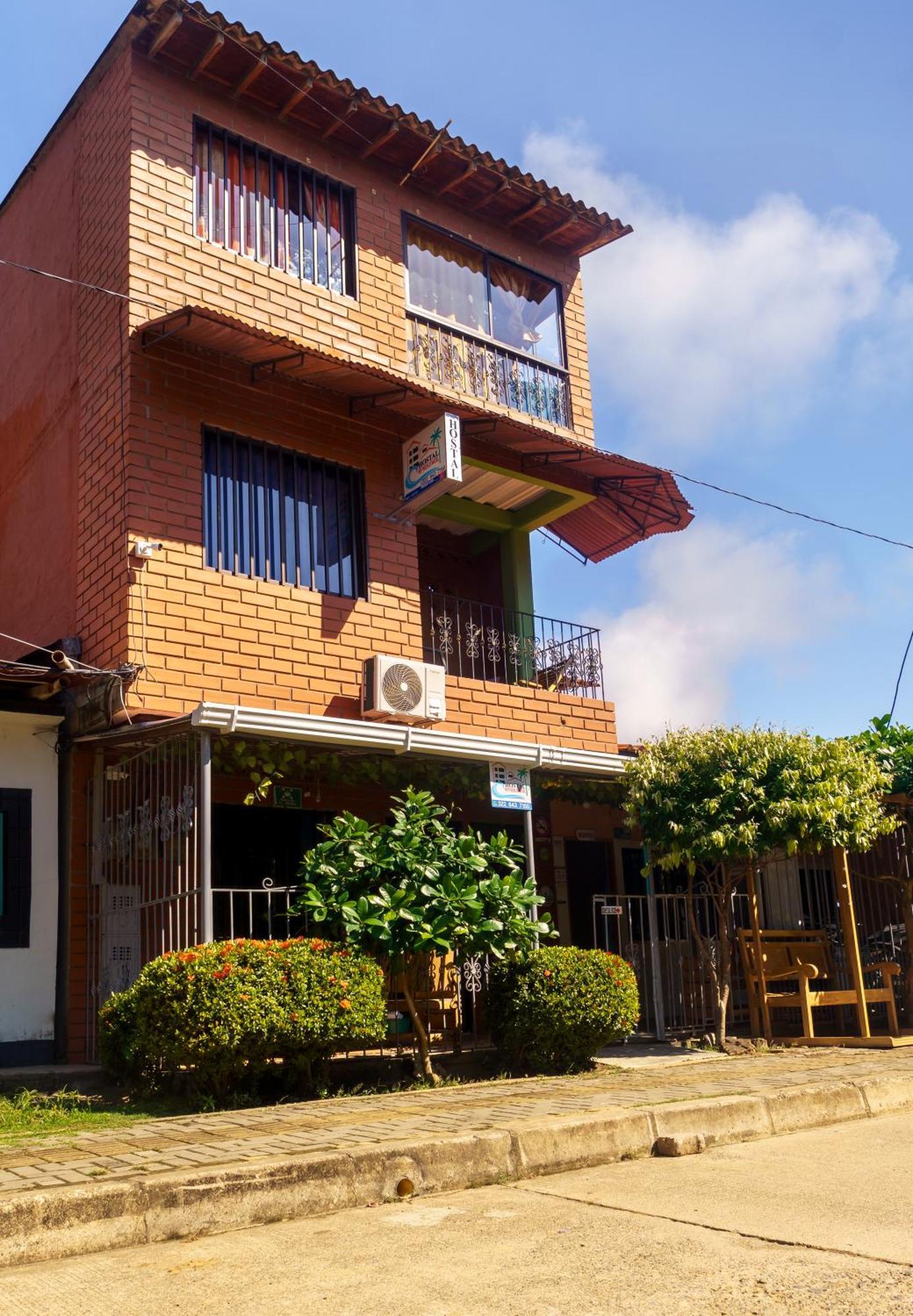 Mi pueblo natal Aptos y habitaciones Necoclí Exterior foto